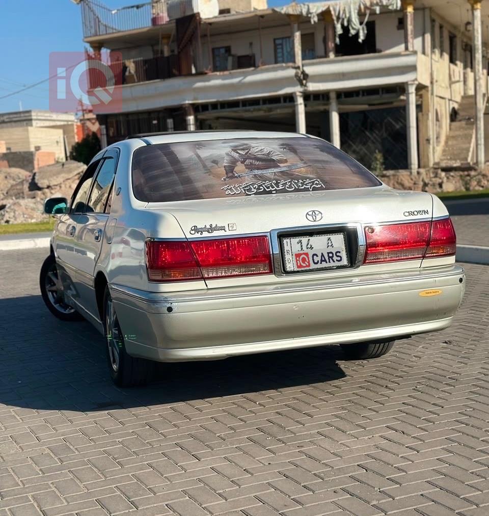 تويوتا كراون